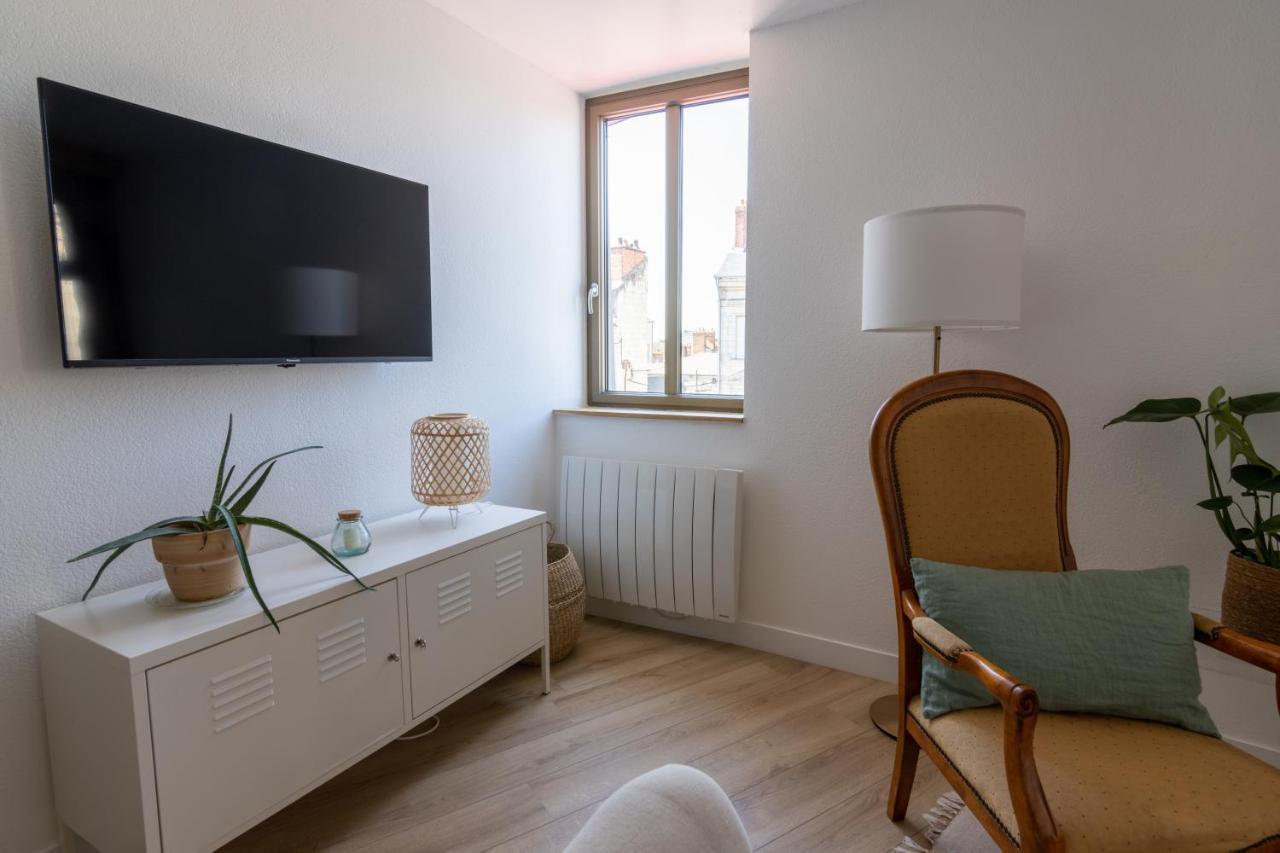 Appartement Duplex Saumur Centre, Refait A Neuf, A Proximite Du Chateau エクステリア 写真